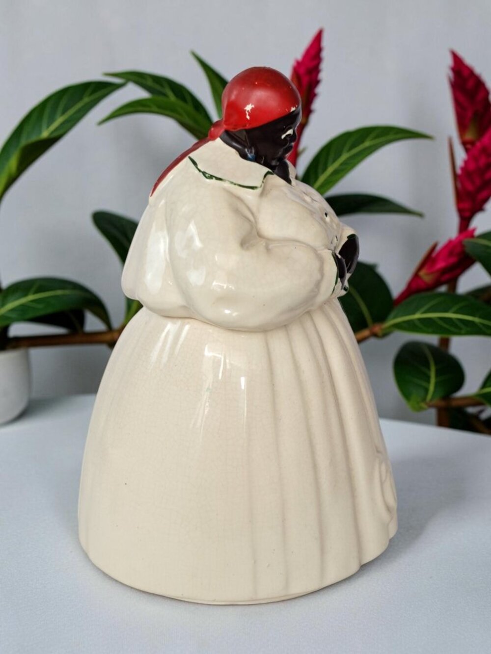 McCoy Cookie Jar - Picture 2 of 16